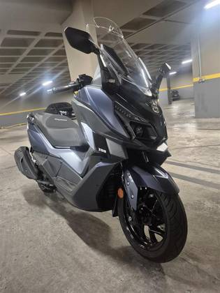 DAFRA CRUISYM 300 